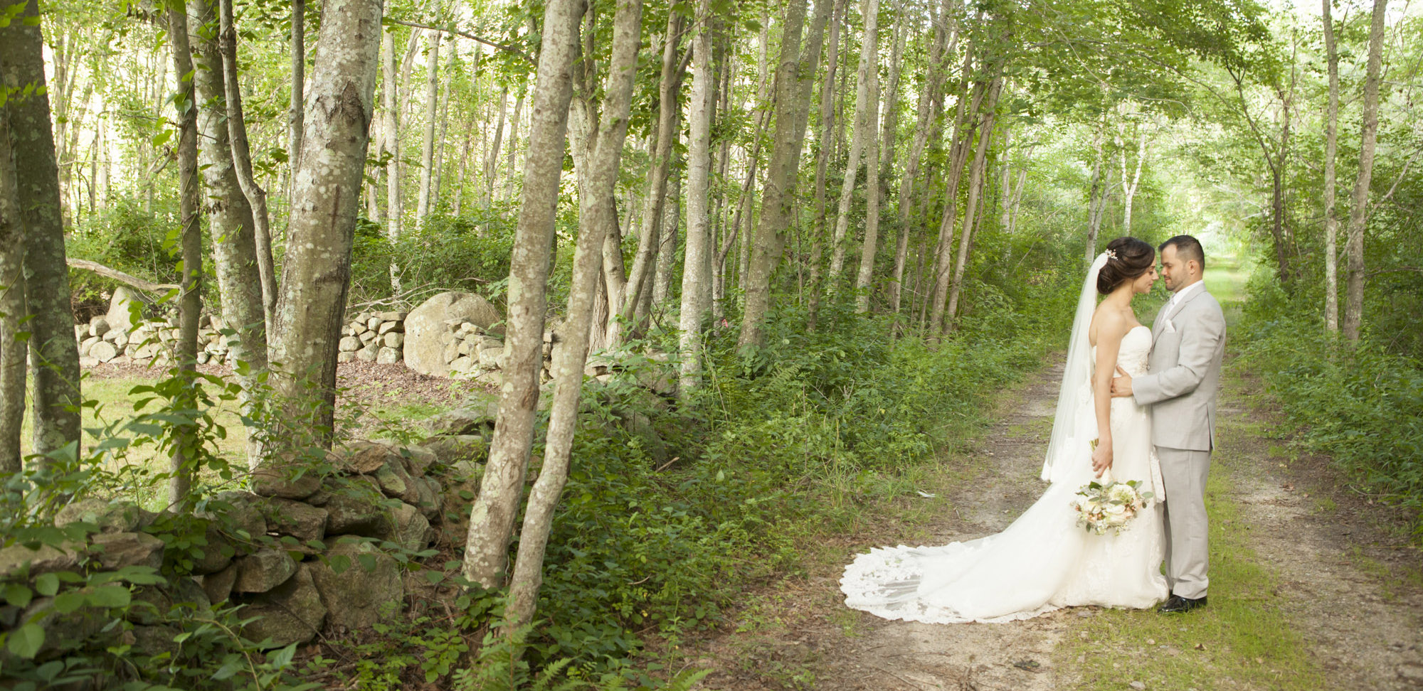 Bittersweet Farm Lafrance Hospitalitylafrance Hospitality Our 29 Acres Of Meadows And Trails Provide An Enchanting Setting For Your Wedding Photos